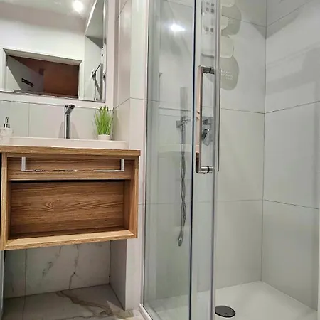 Whiteblue Z Duzym Ogrodkiem - 100 M Od Plazy! Whiteblue Mit Grossem Garten - 100 M Vom Entfernt! Whiteblue S Velkou Zahradou - 100 M Od Plaze!