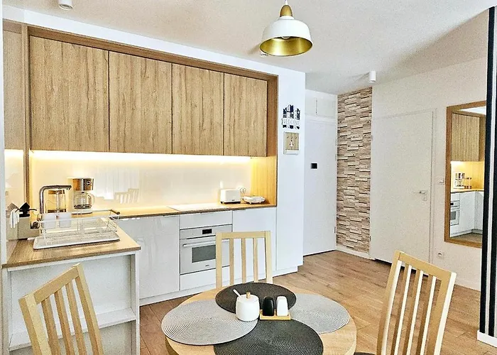 Lägenhet Whiteblue Z Duzym Ogrodkiem - 100 M Od Plazy! Whiteblue Mit Grossem Garten - 100 M Vom Entfernt! Whiteblue S Velkou Zahradou - 100 M Od Plaze! Kołobrzeg