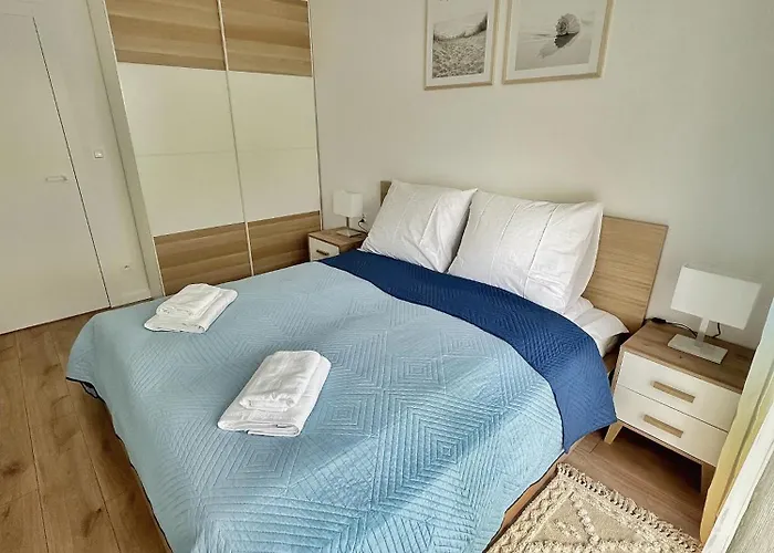 Apartament Whiteblue Z Dużym Ogródkiem - 100 M Od Plaży! Whiteblue Mit Großem Garten - 100 M Vom Entfernt! Whiteblue S Velkou Zahradou - 100 M Od Pláže! *